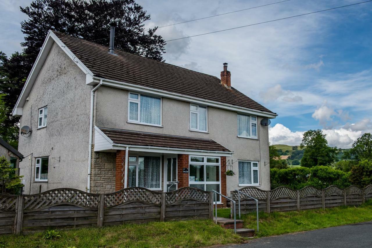 Swn Y Coed Bed & Breakfast Llanwrtyd Wells Exterior foto